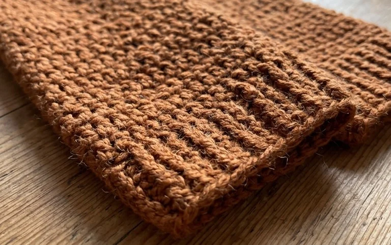 Easy Crochet Leg Warmers Pattern (Free for Beginners)